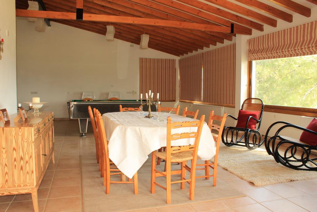 Villa In Moniatis Pokój zdjęcie
